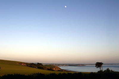 Moon-over-PentrezIII_4